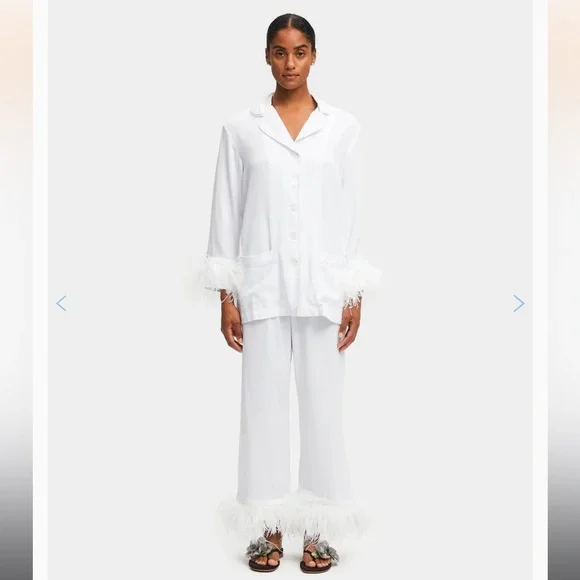 Sleeper Party Pajamas Set with Detachable Ostrich Feathers in White